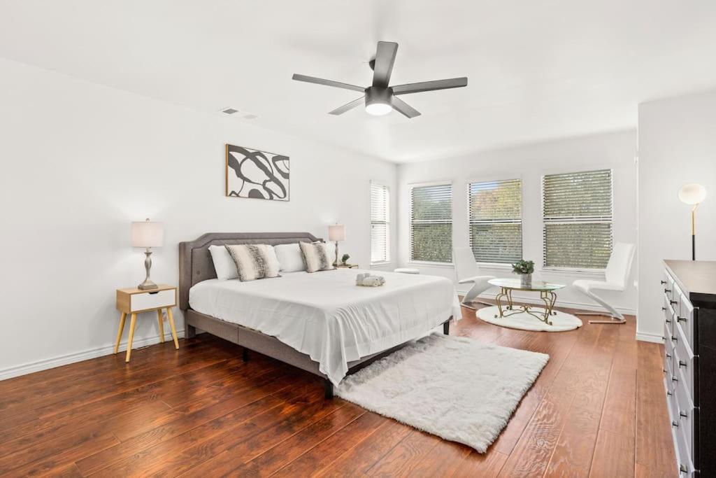 5 Bedrooms With Chefs Kitchen 2 Masters Room And Game Lounge San Antonio Exterior photo